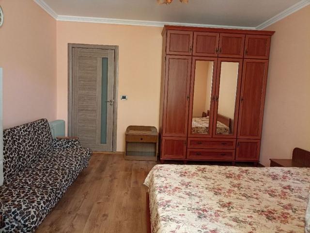 Garsoniera de inchiriat in zona Romancierilor
