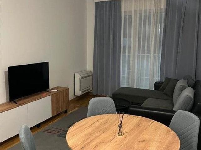 Garsoniera de inchiriat in COTROCENI