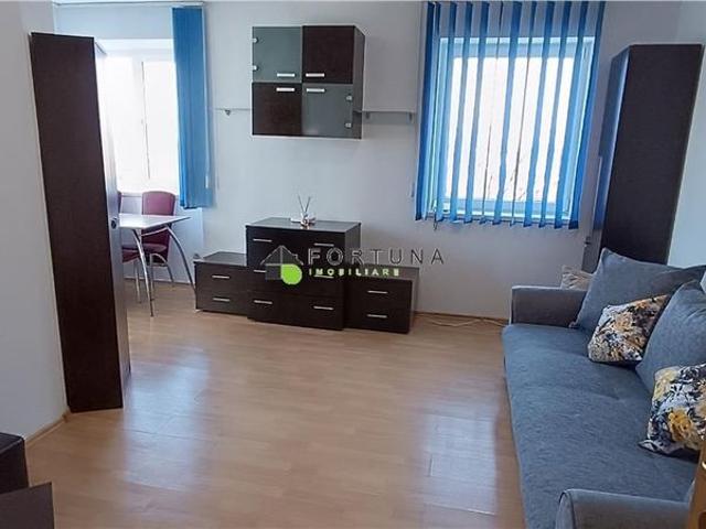 Garsoniera de inchiriat la intersectia b dul Garii cu str. Harmanului