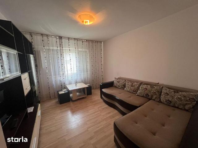 GARSONIERA DE INCHIRIAT micro 39b et 3 pret 1000 lei