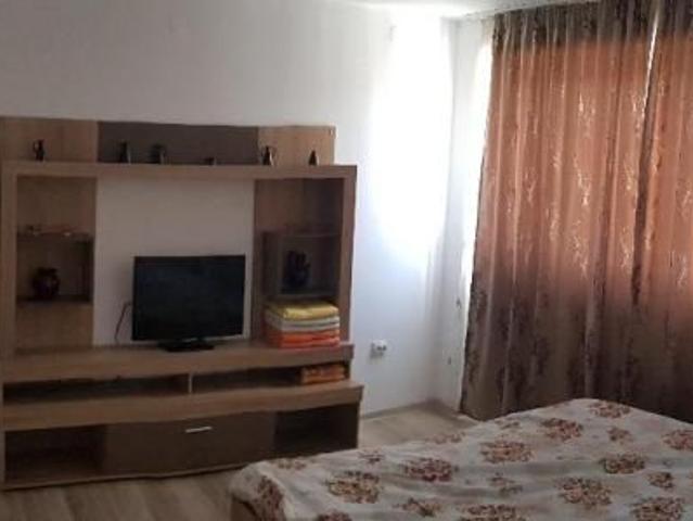 Garsoniera de inchiriat, situata in zona Cetate, Pret inchiriere: 220 Euro