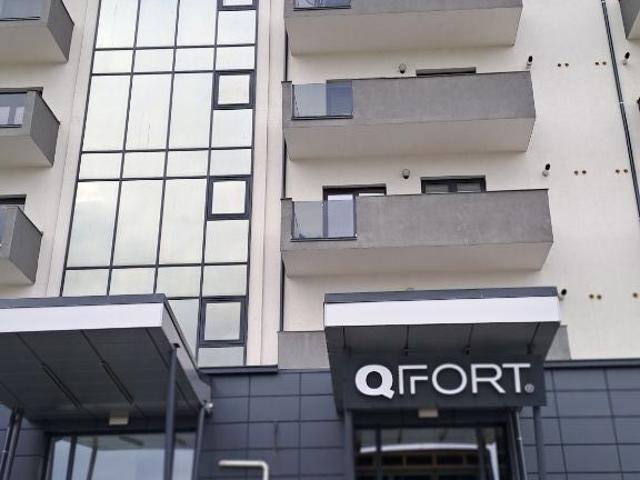 Garsoniera de lux în spate la Mega Image