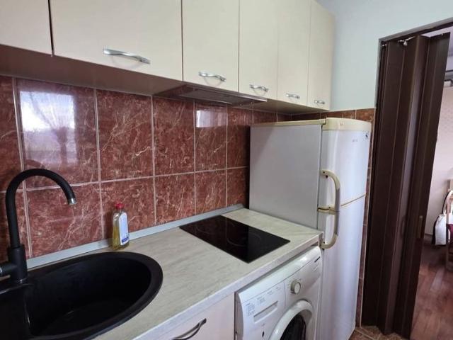 Garsoniera decomandat zona Tomis 2 Constanța