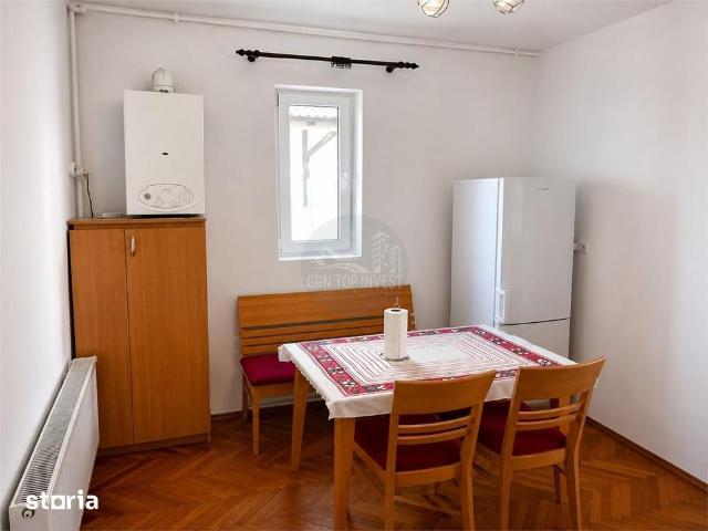 Garsoniera decomandata zona Piata Cluj