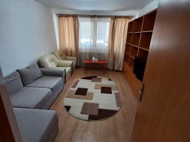 Garsoniera, direct proprietar