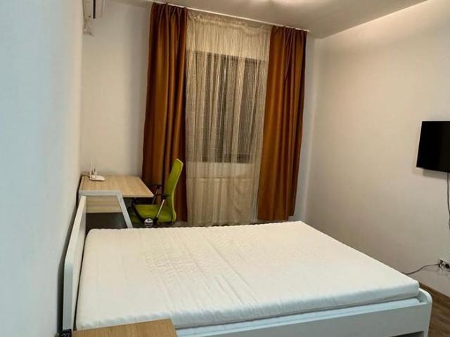 Garsoniera Dobroiesti, loc de parcare si balcon, parter inalt, bloc nou