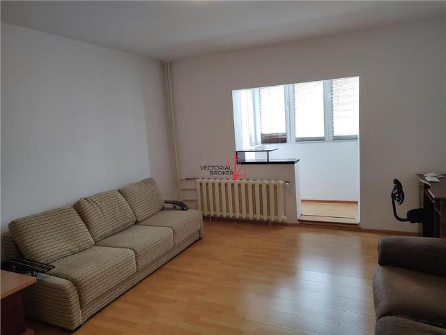 Garsoniera Dristor Metrou Bloc Mixt Constructie 1986 Mobilata si Utilata 42MP