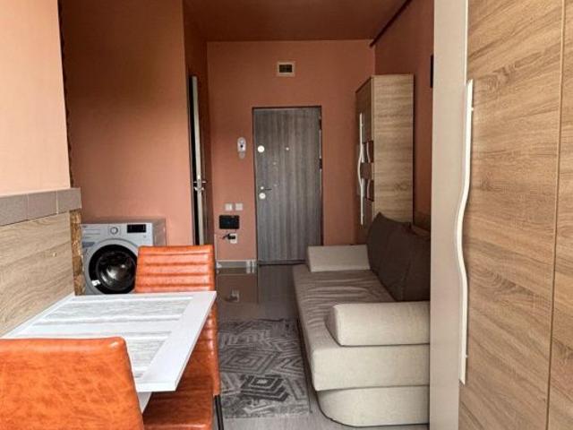 Garsoniera gata de mutat, cu parcare inclusa, la 280€