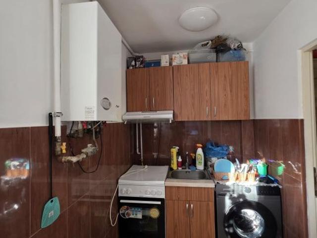 Garsoniera in supr. De 30 mp, parter, zona centrala Alba Iulia, comple