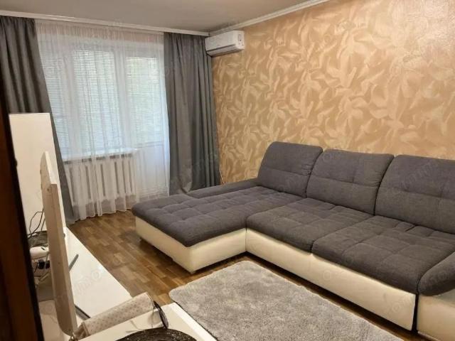 Garsoniera in zona Izvor