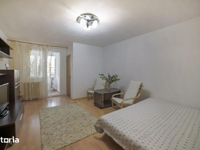 Garsoniera langa metrou Titan