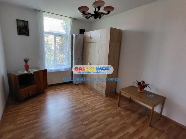 garsoniera pentru inchiriat piata domenii in vila