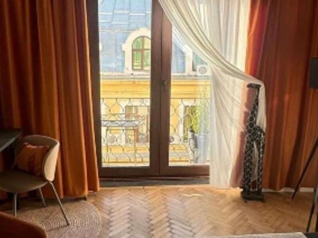 Garsoniera premium cu vedere spre zona Cismigiu | 37 mp | Balcon | Complet mobil