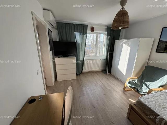Garsoniera, semidecomandata, 28 mp, ac, metrou aproape, Gorjului