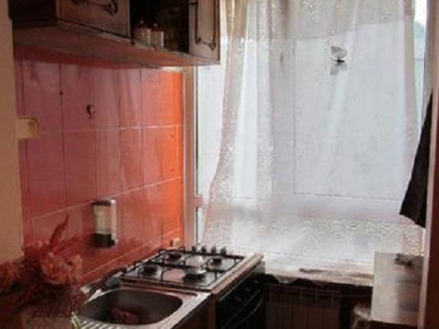 Garsoniera situata in zona Lunei