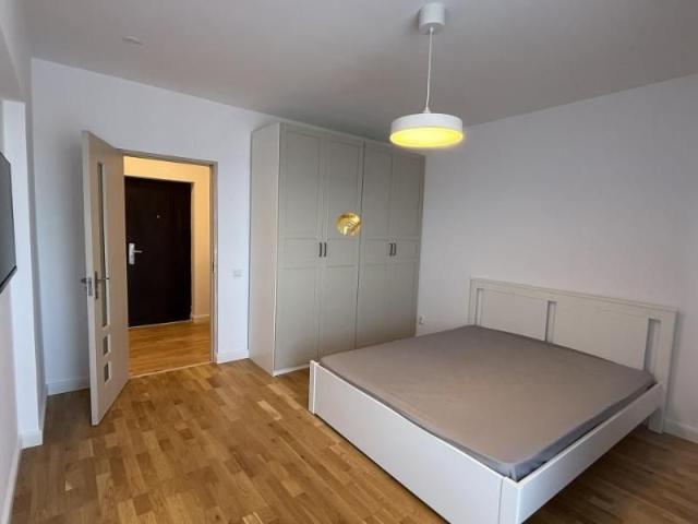 Garsoniera spatioasa de inchiriat prima inchiriere, Bragadiru zona Leroy Merl