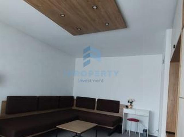 Garsoniera Titan renovata recent cu parcare