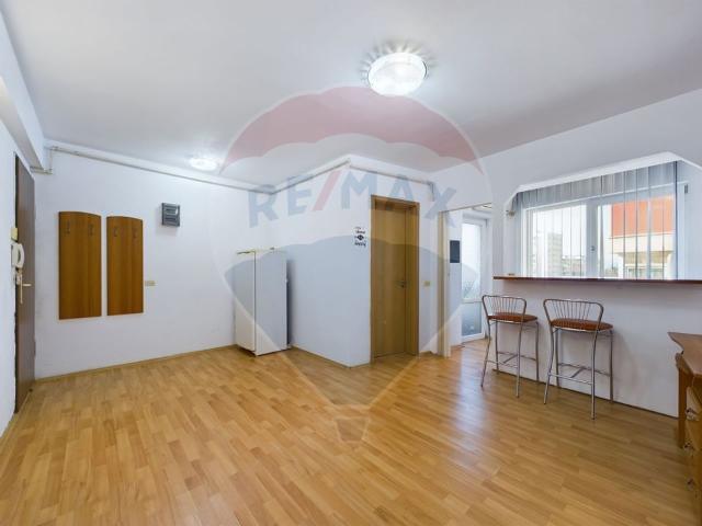 Garsoniera vanzare in bloc de apartamente Bucuresti, Giurgiului vezi locația pe hartă