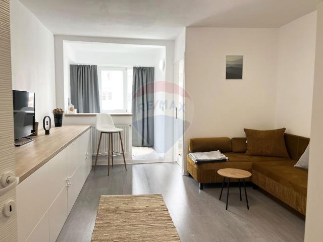 Garsoniera vanzare in bloc de apartamente Bucuresti, Mihai Bravu vezi locația pe hartă