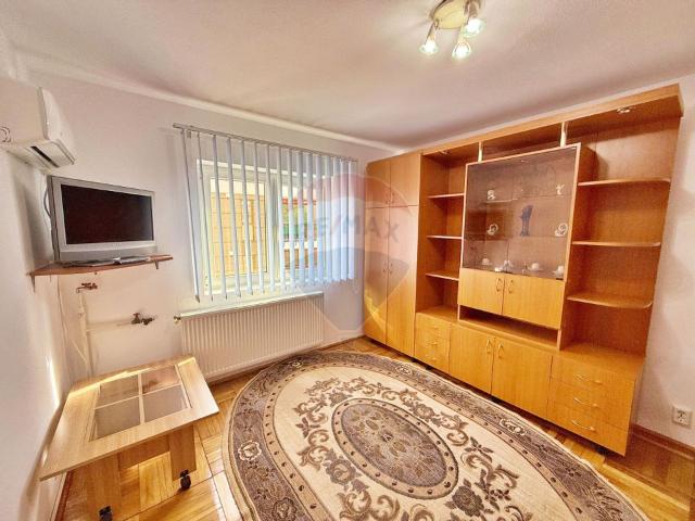 Garsoniera vanzare in bloc de garsoniere Arad, Central vezi locația pe hartă
