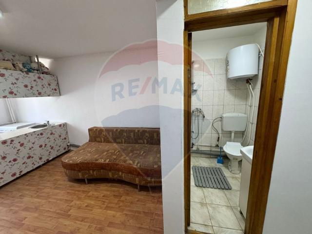 Garsoniera vanzare in bloc de garsoniere Bacau, Letea vezi locația pe hartă