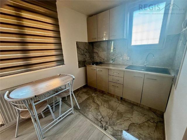 Garsoniera zona Craiter