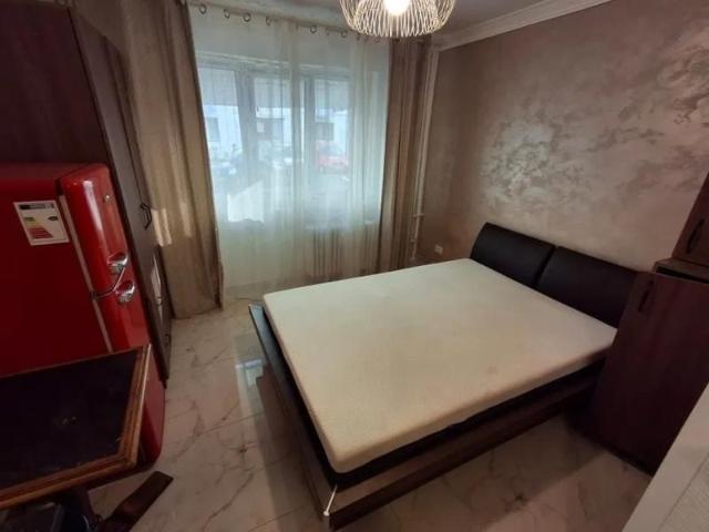 Garsoniera zona Baza 3 Granit