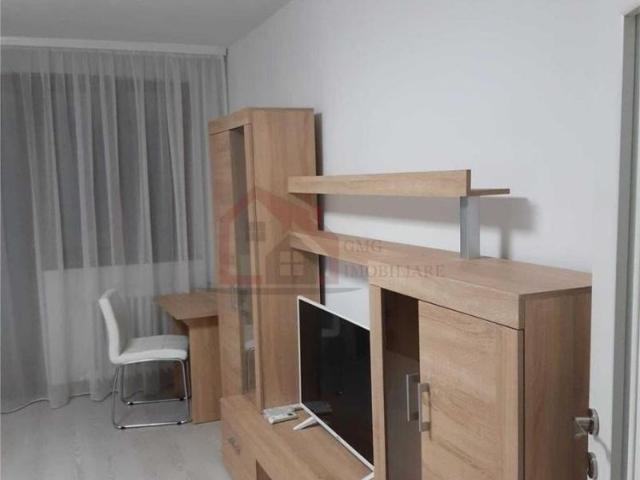 Garsoniera zona OBOR