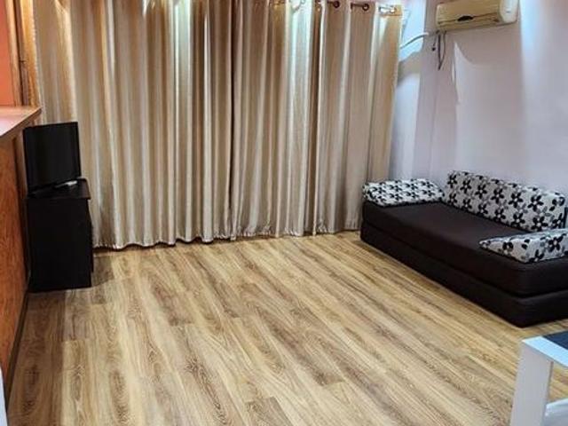 Garsoniera zona Mall Vitan