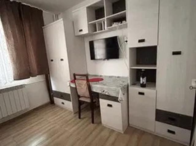 Garsoniera, zona Podu Ros