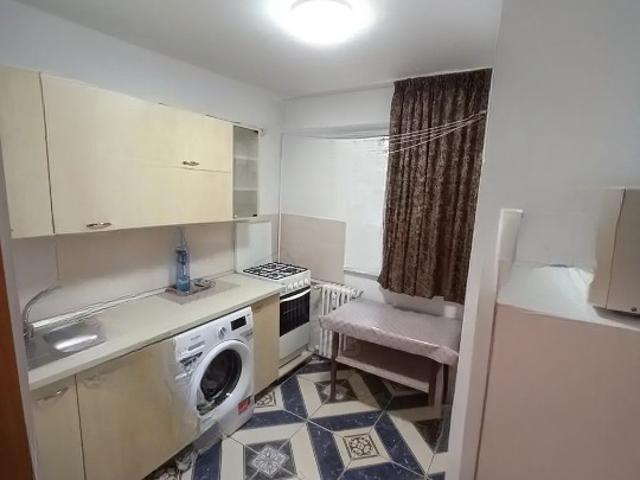 Garsoniera, zona Podu Ros