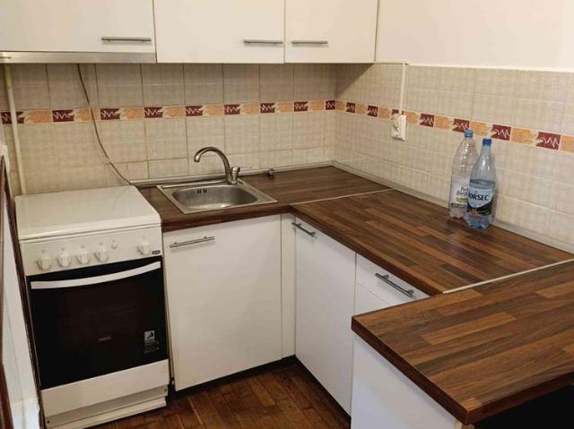 Garsoniera, 27mp, la casa, in Andrei Muresanu