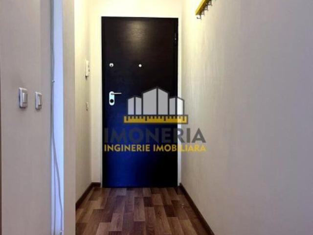 Garsoniera 34, parcare inclusa, 600 m metrou Aparatorii Patriei, proprietar