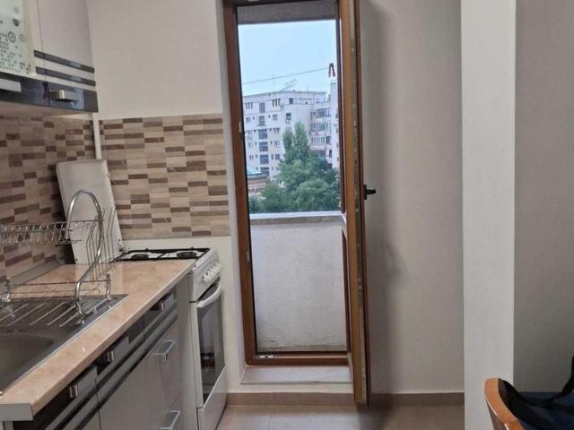 Garsoniera 37 mp | Blvd. Unirii | Bloc cu Paza | Metrou 1 Minut