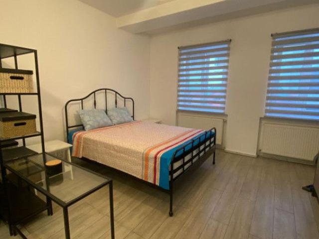Garsonierade inchiriat, 34 mp, zona Centrul vechi