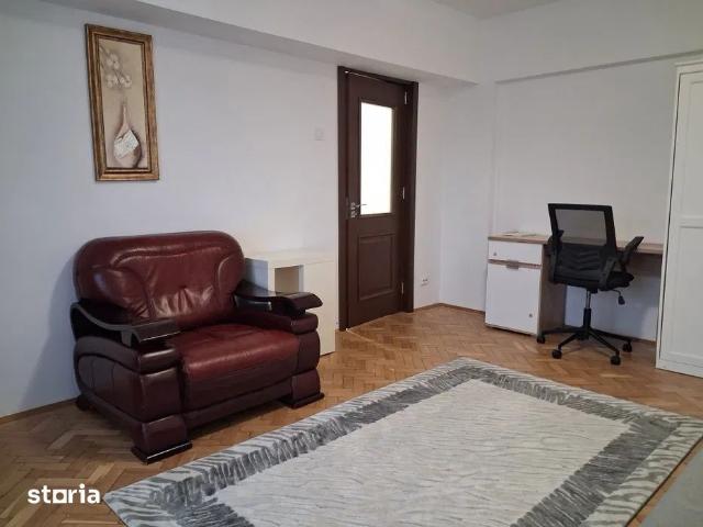 Garsoniera/Piata Unirii fantani/proaspat renovat