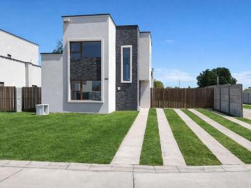 GASTO COMÚN INCLUIDO COMO NUEVA 350M2 TERRENO
