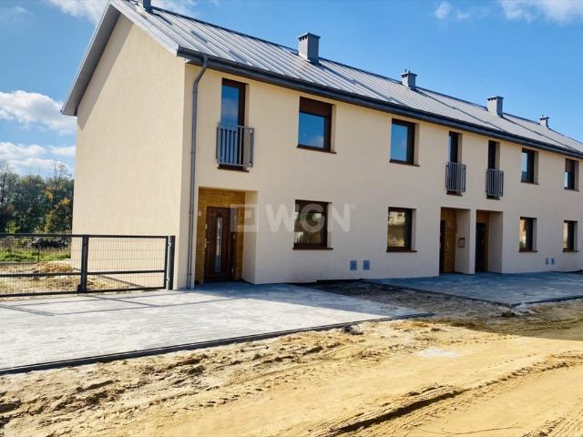 Gaszyn, Gaszyn, 80 m2