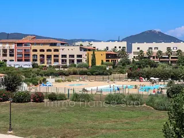 Gassin 83580 Achat / Vente appartement 3 pièces t3 piscine terrasse