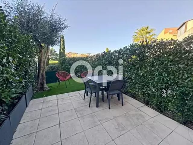 Gassin 83580 Achat / Vente appartement 2 pièces t2 piscine jardin