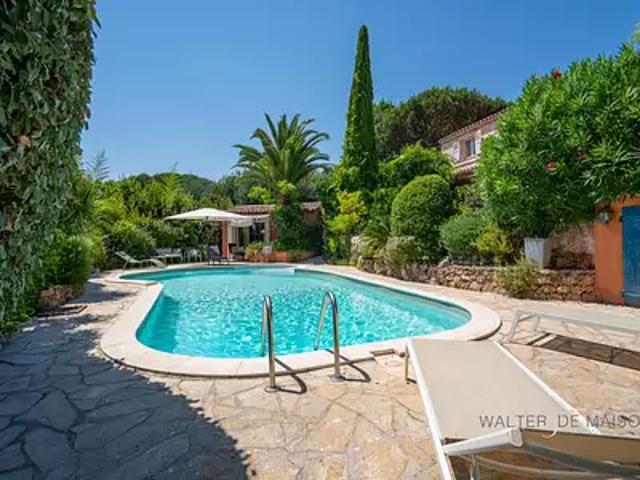 Gassin 83580 Achat / Vente maison 5 pièces t5 au dernier étage piscine