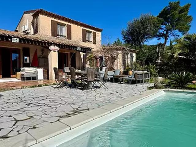 Gassin 83580 Achat / Vente maison 5 pièces t5 piscine