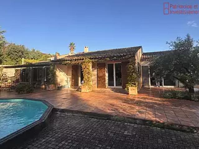 Gassin 83580 Achat / Vente maison 5 pièces t5 piscine terrasse