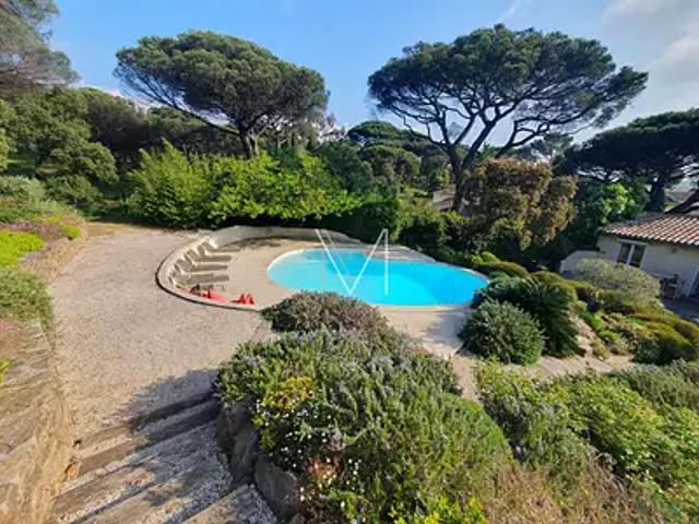 Gassin 83580 Achat / Vente maison 5 pièces t5