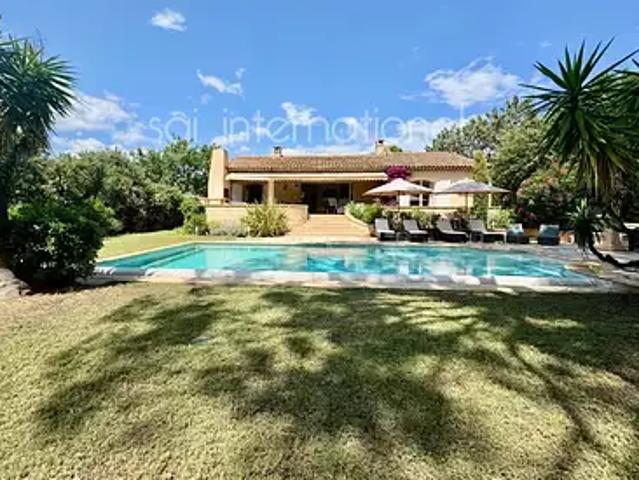 Gassin 83580 Achat / Vente maison 6 pièces t6 piscine