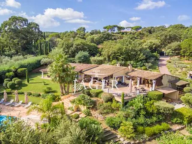 Gassin 83580 Achat / Vente maison 6 pièces t6 piscine parking