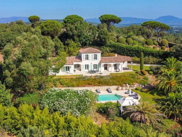 Gassin Magnifique Propriete Au Calme ! Propriété de style né. 170m² Gassin