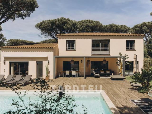 Gassin – Villa avec 5 chambres, piscine et plage à pieds 188m² Gassin