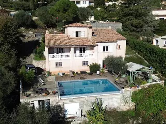Gattières 06510 Achat / Vente maison 6 pièces t6 piscine