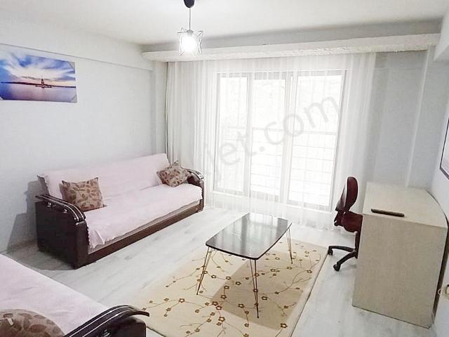Gata'ya Yürüme Mesafesinde 1+1 Kat Konumda Full Eşyalı Kiralık